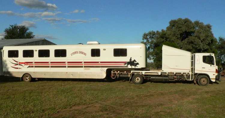 Horse Transport for sale QLD Hino Ranger 6 Truck &amp; 7-8 Horse Gooseneck Trailer