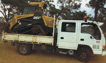 NPR400 Isuzu Tip Truck 2004 for sale Qld