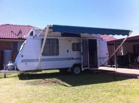 2002 18ft Windsor Streamline Pop Top Caravan for sale NSW Harden