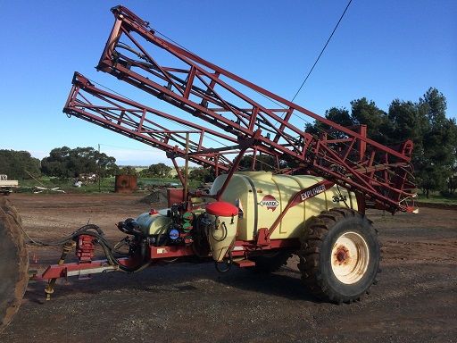 Hardi 3524 Explorer Boomspray Farm Machinery for sale SA Black Springs