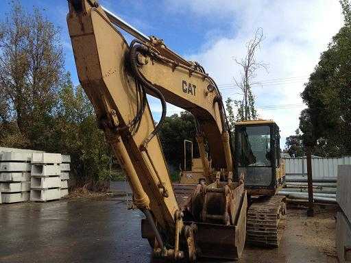 Excavator for sale SA CAT E200B 1991