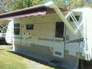 Caravan for sale QLD 24 foot Crusader Dreamhaven Caravan