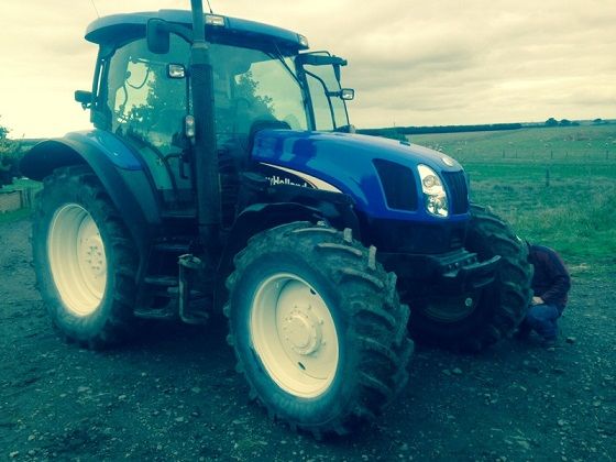 New Holland TS115A Tractor Farm Machinery for sale Vic MUST BE SOLD