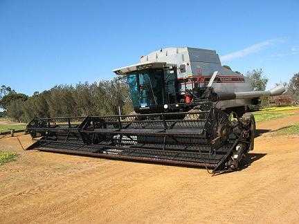 Farm Machinery for sale WA Gleaner R72 Header