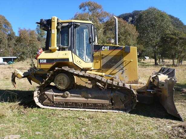 Cat D5M, Cat D5MXL Dozer Earthmoving Equipment for sale nSW Kandos