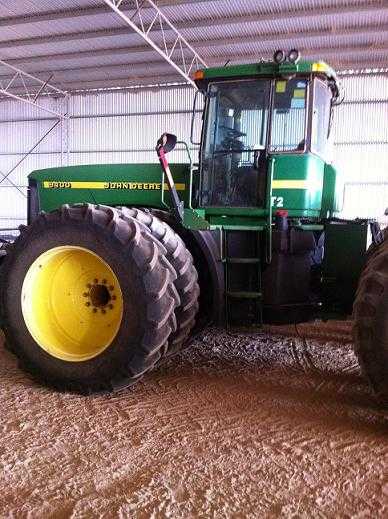 Tractor for sale SA 9400 John Deere Tractor 