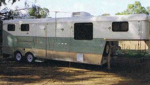 Horse Transport for sale QLD Luxury Otto Tuza VIP 3 Horse Gooseneck 