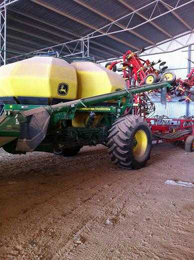 Farm machinery for sale SA 60ft 8810 Bourgault Bar