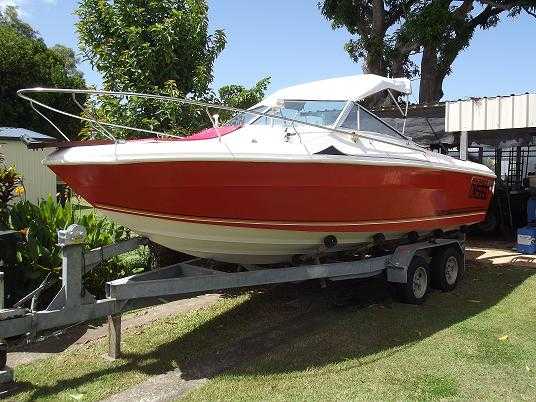 Boat for sale QLD 2000 Mustang Boat