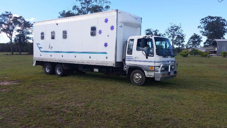 1999 Hino Ranger 6 Horse Truck Horse Transport for sale QLD