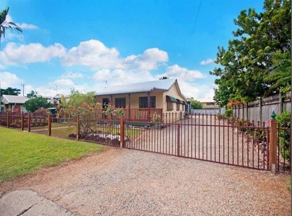 4 Bedrooms Office &amp; Day Room 121 Norman St Gordonvale House for sale Qld