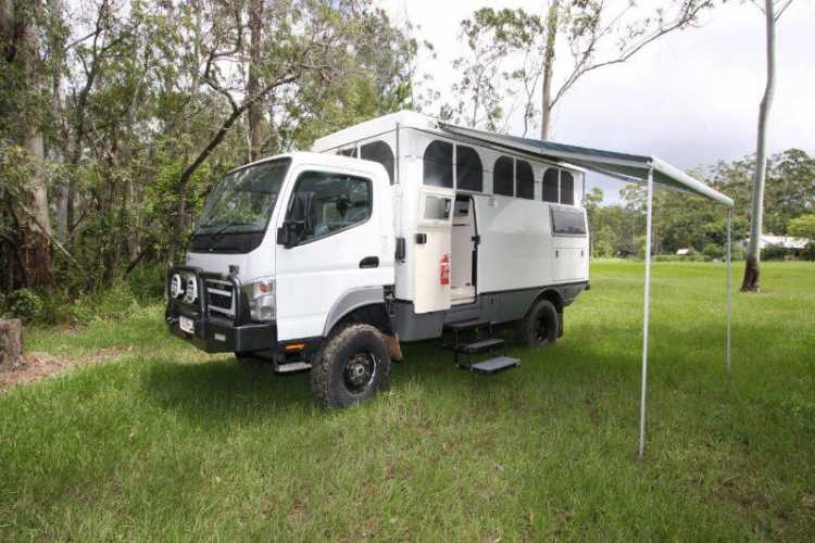 Motorhome for sale QLD Mitsubishi 2011 LWB Earthcruiser Motorhome