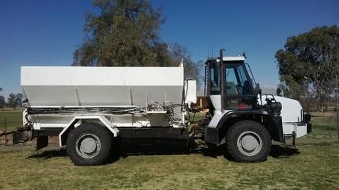 JCB 714 Spreader Farm Machinery for sale NSW