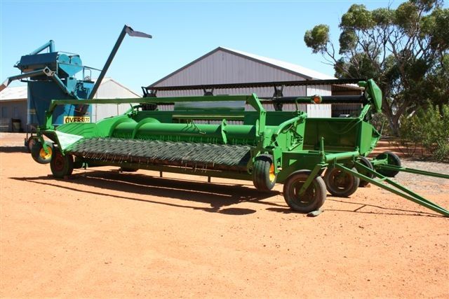 John Deere 914 Canola Pickup Front Farm machinery for sale SA Cummins