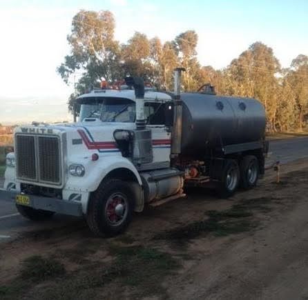 Truck for sale 1977 White Road Boss 12,000L Water Tank Truck for sale ACT 