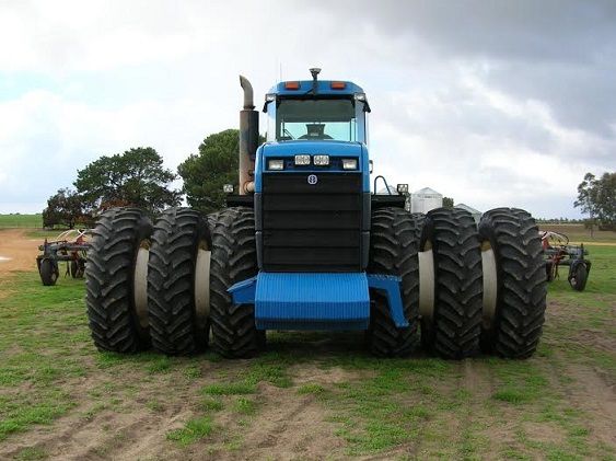 New Holland Versatile 9882 Tractor &amp; Flexicoil Airseeder and Cart sale SA