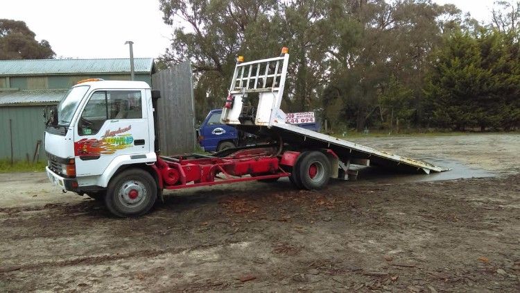 1989 Mitsubishi Fuso Tilt Tray Truck for sale Vic 