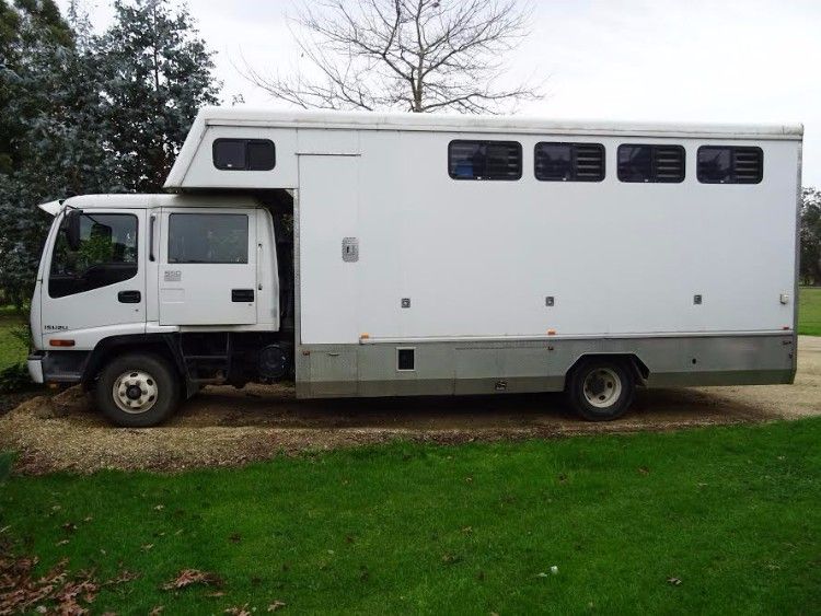 Isuzu 2003 FRR550 5 Horse Truck Horse Transport for sale Vic 