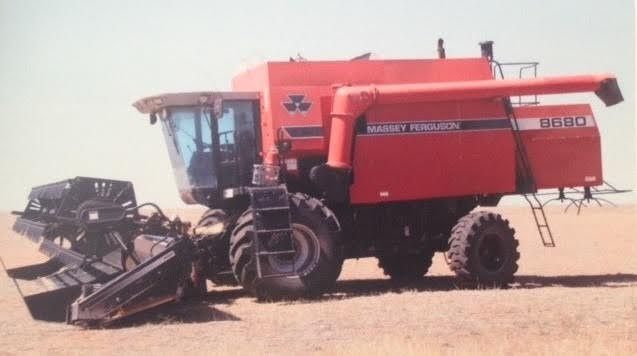 Massey Ferguson 8680 Header for sale Vic 