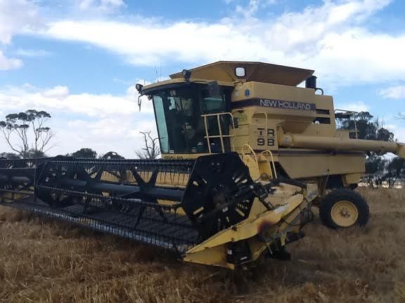 New Holland TR99 &amp; TR98 Headers for sale Wa Pingelly