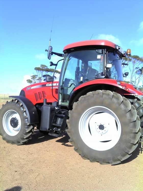 Farm Machinery sales SA Ford Courier, Gason Scaitill, Case Maxxum Tractor