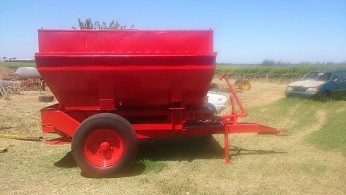 Fertilizer Spreader Farm Machinery for sale VIC Redcliff