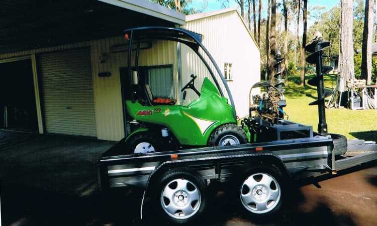 Avant 220 Articulated Mini Loader Earth-moving Equipment sales NSW