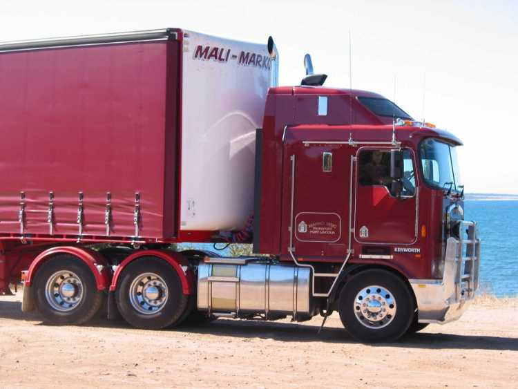 Kenworth K104 Aerodyne 2004 Truck &amp; Maxitrans Trailers for sale SA Pt Lincoln 