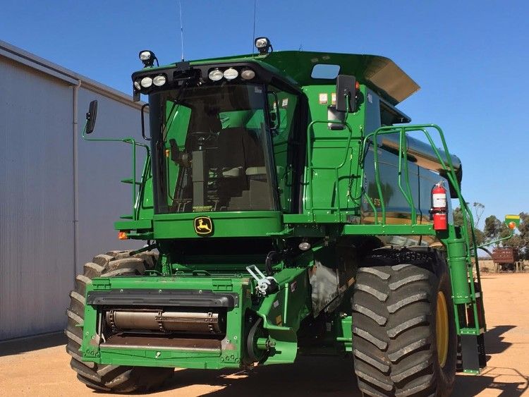 2011 John Deere 9670 STS Header Farm Machinery for sale SA 