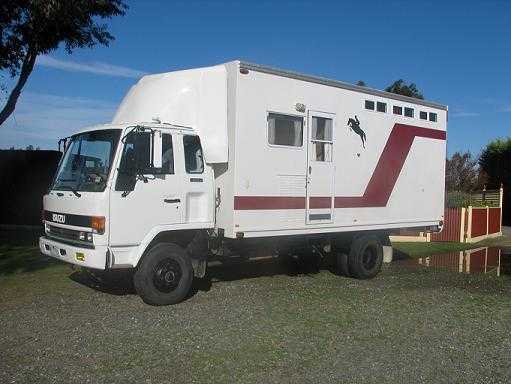 Family 88 Isuzu FSR 3-4 Horse Transport for sale VIC Tooradin