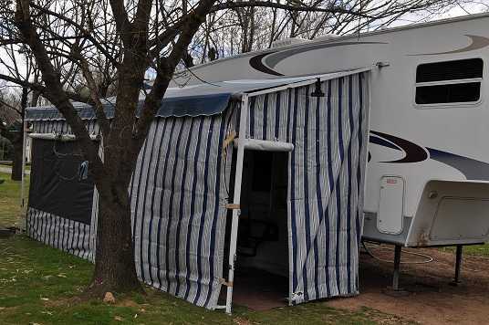 Caravan for sale VIC Keystone Sprinter 5th Wheeler Caravan and F250