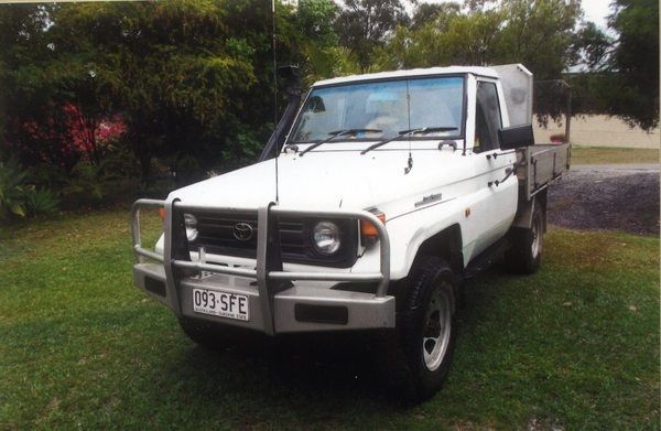 SOLD  1998 Toyota Landcruiser HZJ Ute for sale Mount Larcom QLD