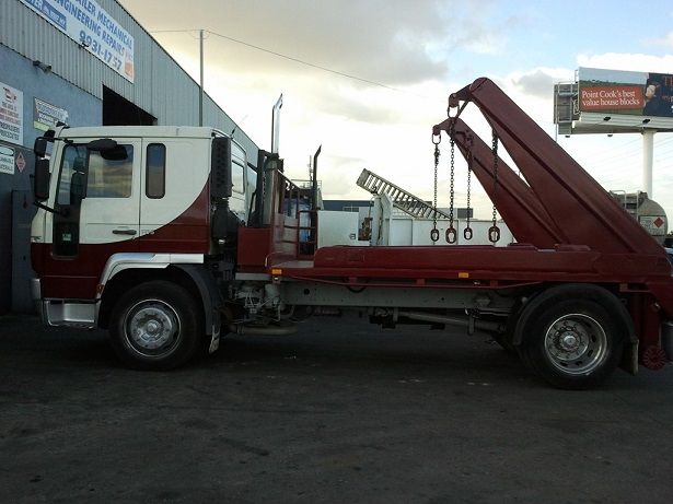 Volvo FL250 2002 Bin Truck for sale Vic