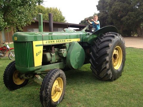 1960 John Deere 820 Vintage Tractor for sale Vic Katunga 