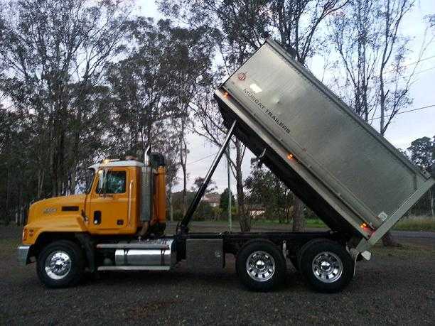 Mack CH 2002 Truck for sale NSW Austral